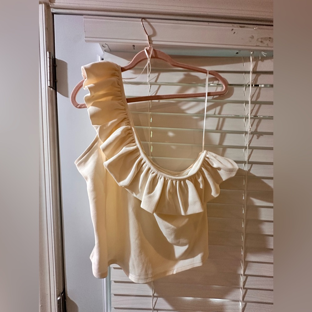 H&M one sleeve top